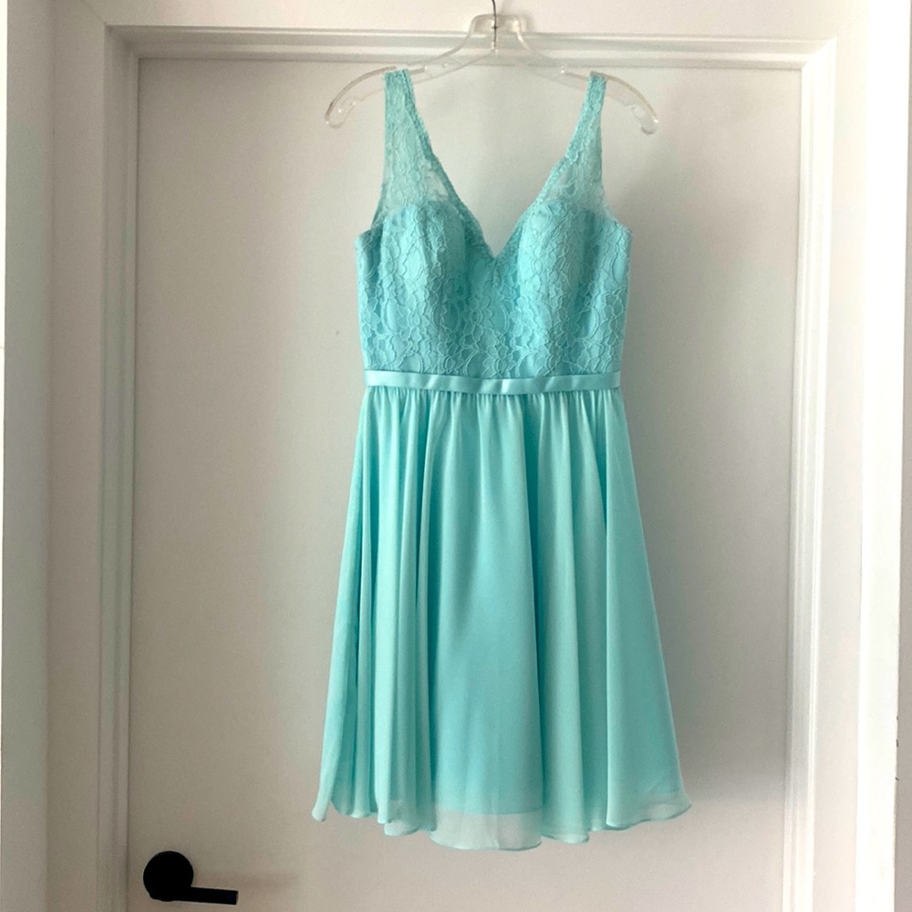 Formal Pale green/mint dress. Size 10. Perfect condition.